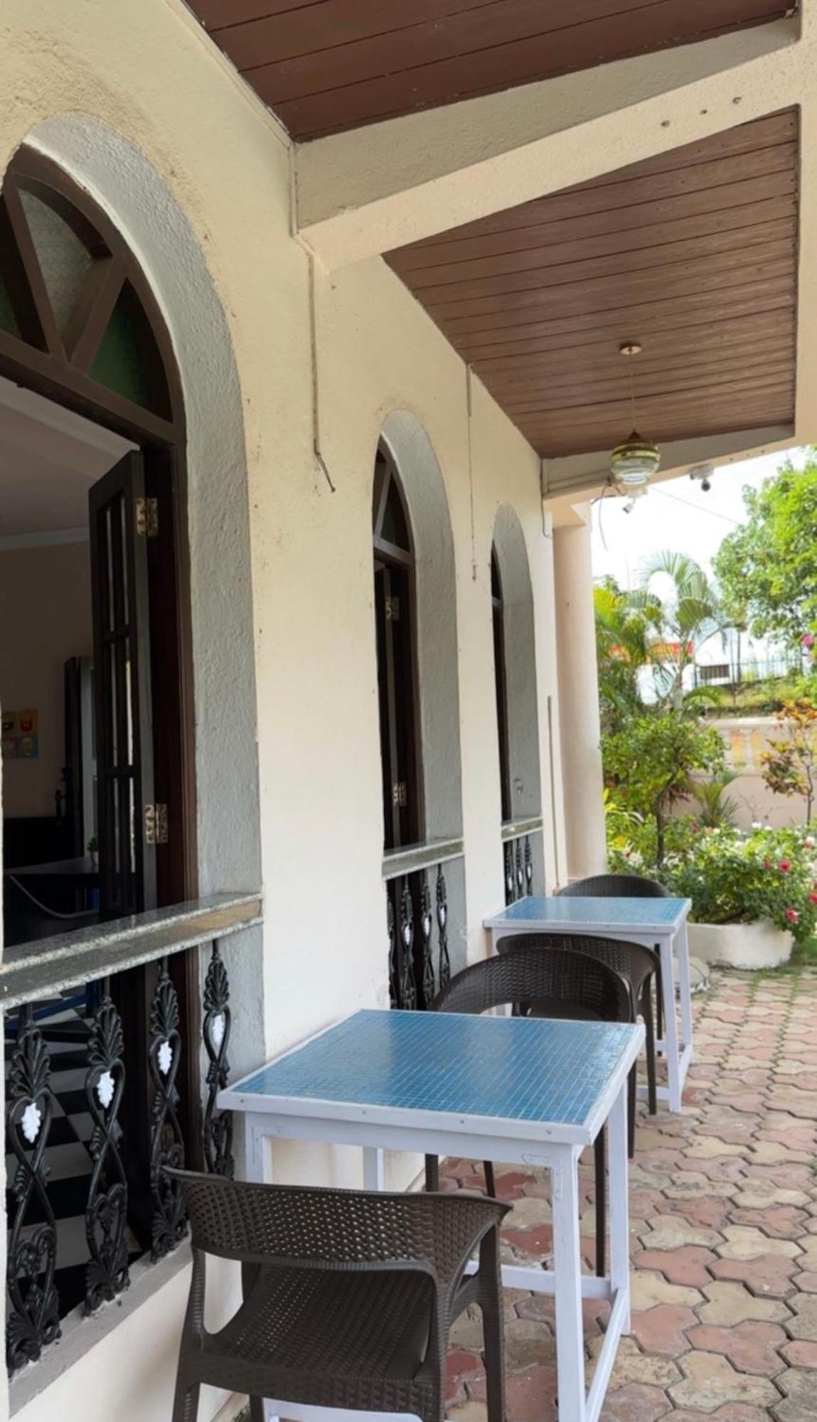 Hotel Riverside Бага Экстерьер фото